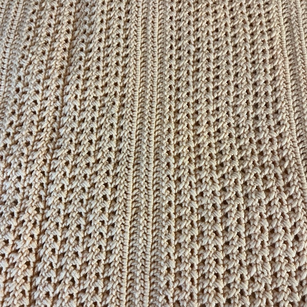Handmade Crochet crib or car blanket Peach‎ Nursury - Picture 6 of 7